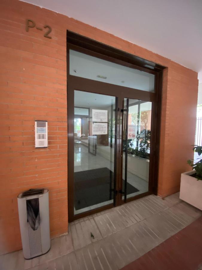 Apartment Close To Airport, Ifema Madrid Eksteriør billede
