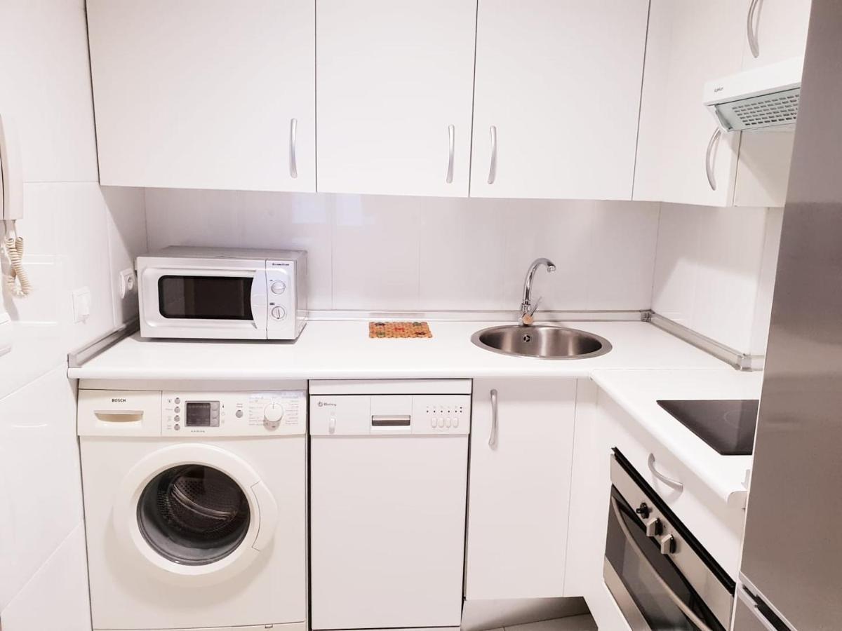 Apartment Close To Airport, Ifema Madrid Eksteriør billede
